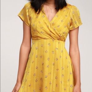 Lulus BRAND NEW Mustard yellow satin dress